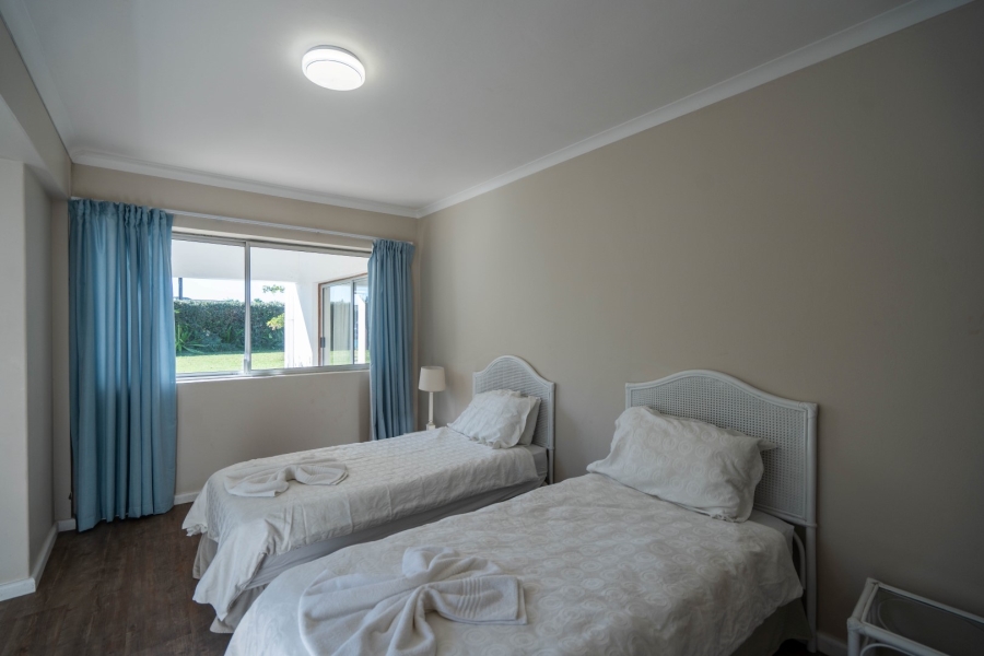 6 Bedroom Property for Sale in West Bank Eastern Cape